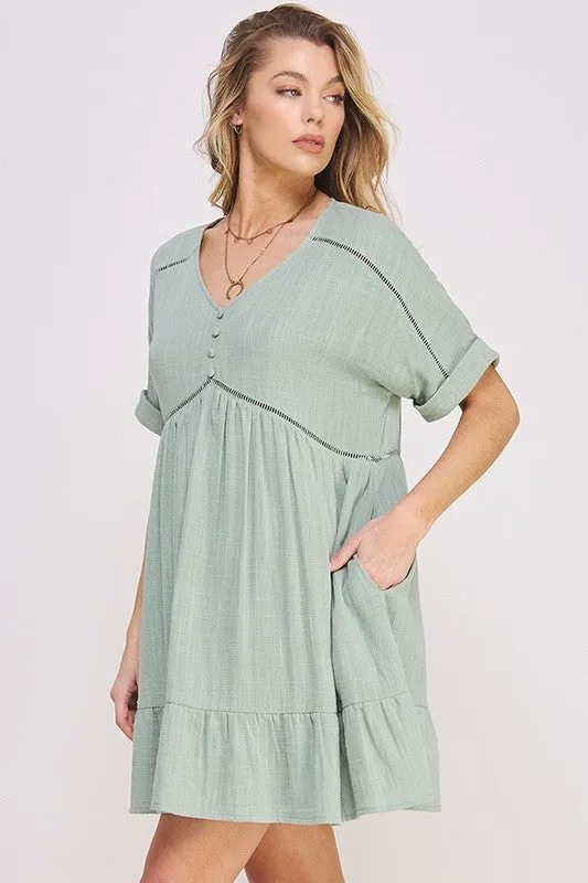 PLUS SIZE SHORT SLV BUTTON DOWN V-NECK SHORT DRESS