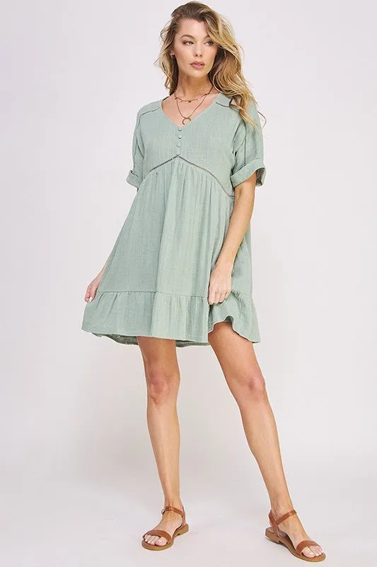 PLUS SIZE SHORT SLV BUTTON DOWN V-NECK SHORT DRESS